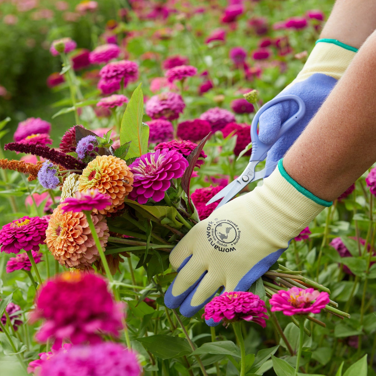 The Weeder Glove